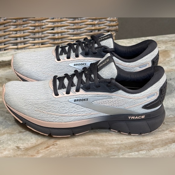 Womens BROOKS Trace 2 Running Sneakers- Size 7.5 - Picture 2 of 10